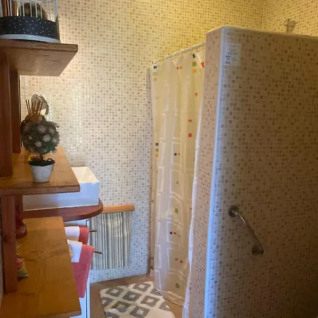 Combe Charelle Anis Сasa de vacaciones *