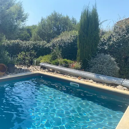 Combe Charelle Anis Сasa de vacaciones Gras